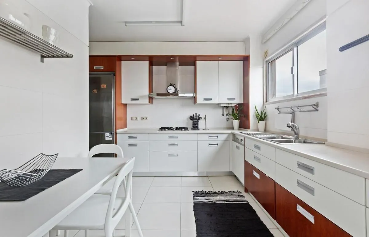 Spacious 3 Bedroom Apartment In Lisboa 葡萄牙