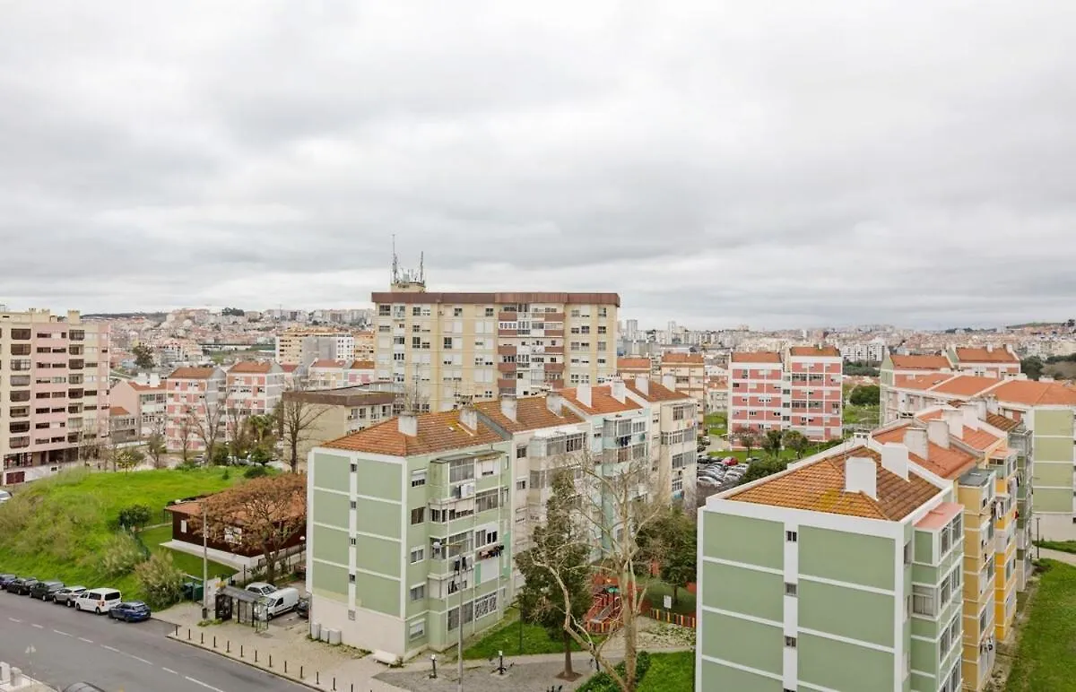 Spacious 3 Bedroom Apartment In Lisboa Portekiz