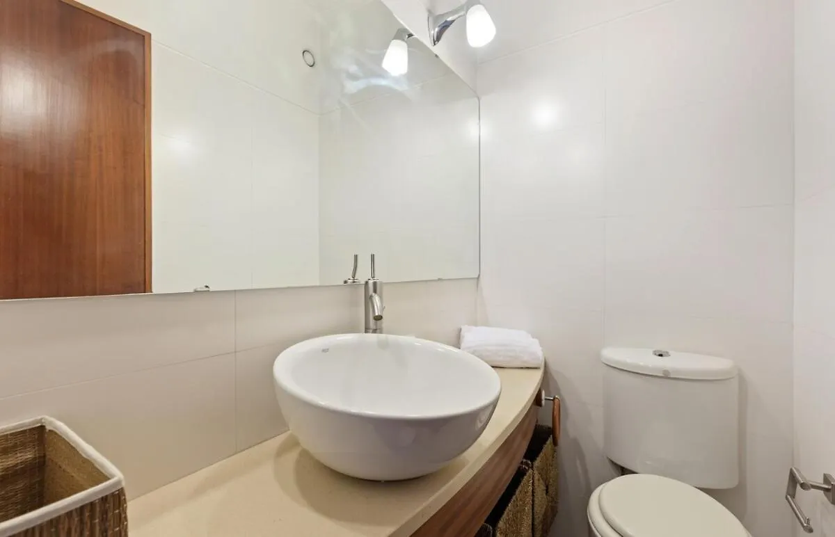 Spacious 3 Bedroom Apartment In Lisboa